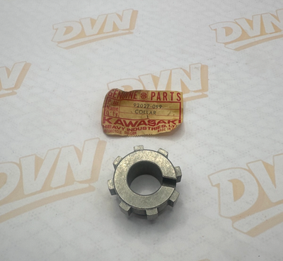 NOS NEW OEM ORIGINAL KAWASAKI A1 A1SS A7 A7SS LH CRANKSHAFT COLLAR 92027-099