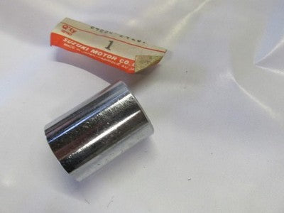NOS Suzuki T500 T350 T250 OEM Rear Axle Spacer 09180-17024
