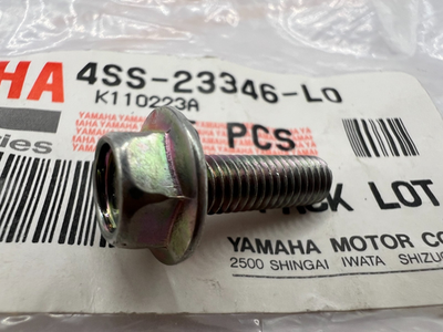 New OEM Yamaha 4SS-23346-L0-00 Hex Flange Bolts NOS
