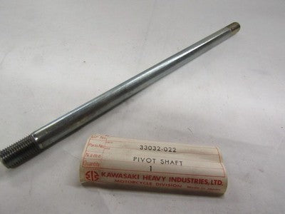 New OEM NOS Kawasaki Swing Arm Pivot Shaft Bolt F3 F4 33032-022