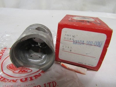 GENUINE Honda NOS 13104-002-000 Piston (OS) (0.75) CA105