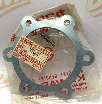 KAWASAKI OEM 92026-108  76-77 KZ900 REAR SPROCKET SPACER