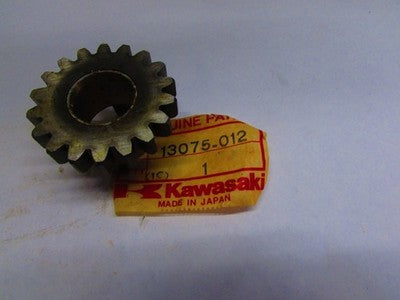 NOS Kawasaki KL250 KLR250 KLT200 KLX250 KZ200 Kick Starter Pinion Gear 13075-012