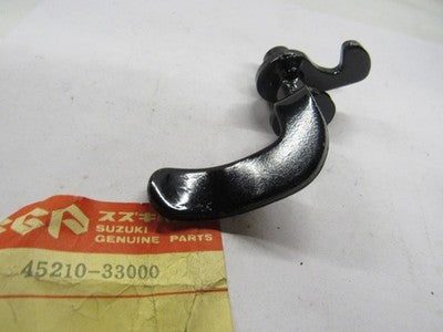 NOS NEW OEM ORIGINAL SUZUKI 1972 GT750 nos seat latch 45210-33000