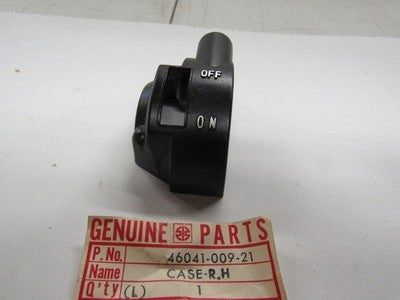 1974 F11 KAWASAKI NOS RIGHT HANDLEBAR SWITCH UPPER COVER  46041-009-21
