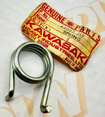 Brake Pedal Spring  F11 F11M 250 AHRMA 43005-019 new Kawasaki NOS