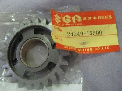 Suzuki TS400 TM400 nos 4TH drive gear 71-77  24240-16500