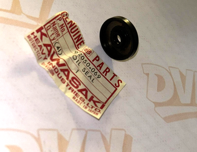 NOS Genuine Kawasaki G3 G4 G5 MC1 G3SS G4TR Factory Oil Seal OEM 92050-069 NEW