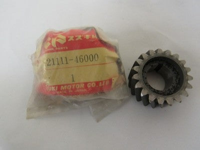Suzuki RM50 RM60 RM80 OR50 DS80 NOS PRIMARY GEAR   21111-46000  1978-83