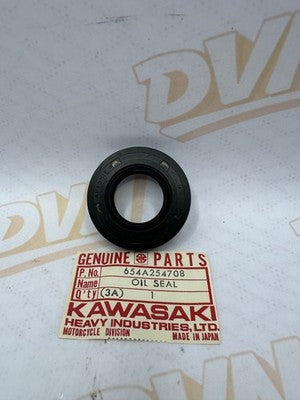 NOS Kawasaki  P#654A254708 W1 W1SS W2SS H1 F8 F5 Genuine Front Wheel Axle Seal