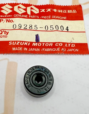 1 NOS Genuine Suzuki 72-77 RV90 73-77 TS100 TC100 Oil Seal NEW OEM 09285-05004