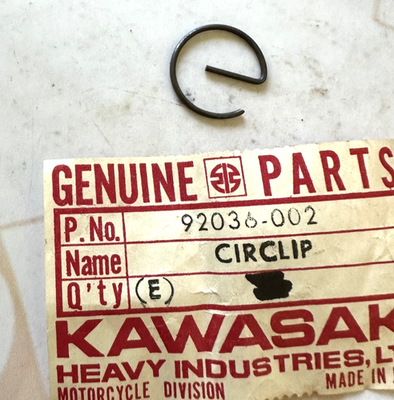 1 NOS Genuine92036-002  Kawasaki F1 B8 Piston Pin Circlip Cir Clip PART OEM NEW