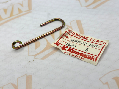 NOS Kawasaki KAF450-B1 Mule 1000 OEM Genuine Cylinder Cover Clamp 92037-1831