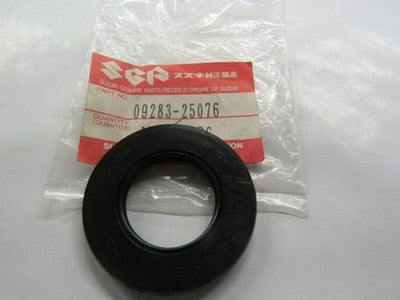 OEM SUZUKI AN650 LT300 LT250 GR650 LT-F400 LT-A400 LT-A750 OIL SEAL 09283-25076