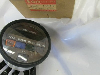 Suzuki GS300L nos pilot lamp Assembly  1983 1985  36380-11911