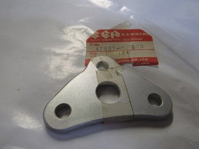 Suzuki 1986 RM250  nos engine mounting plate  41991-00B00