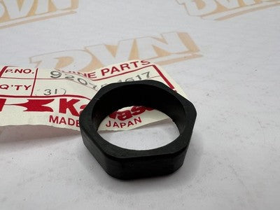 ***NOS KAWASAKI 92075-1617 DAMPER,FUEL INJECT