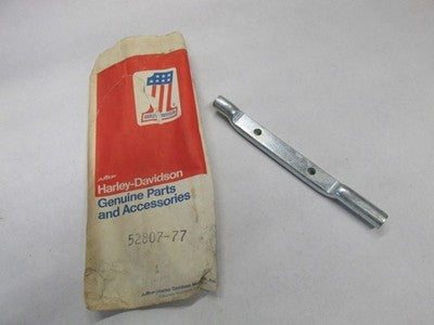 nos genuine harley davidson 	Bracket, spring mounting, lower - NOS - Electra FL