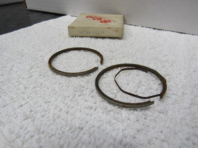 GENUINE NOS Suzuki Piston Rings 12140-05829