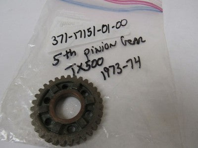 YAMAHA OEM - TRANNY 5TH PINION GEAR - XS500 TX500 - 371-17151-01