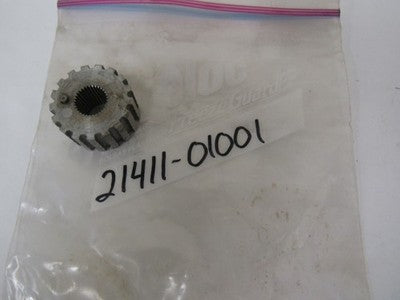 Suzuki M12 M15  M15D NEW OEM Clutch Centre Hub Sleeve 21411-01001  NEW