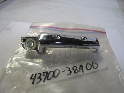 SUZUKI NOS RIGHT FOOTREST VS700 86-87 P/N 43700-38A00