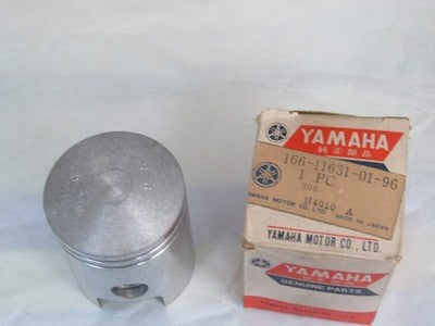 NOS Yamaha 69-70 L5T 67-68 YL2 Std Piston Keystone 166-11631-01-96