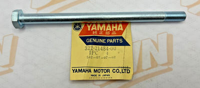 NOS  Yamaha 1972 1973 RT2 DT2 MX Engine Motor Mount Bolt OEM 322-21484-00