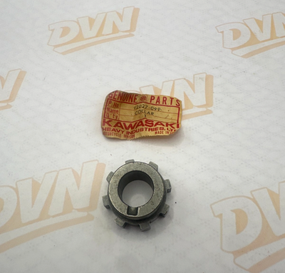 NOS NEW OEM ORIGINAL KAWASAKI A1 A1SS A7 A7SS LH CRANKSHAFT COLLAR 92027-099