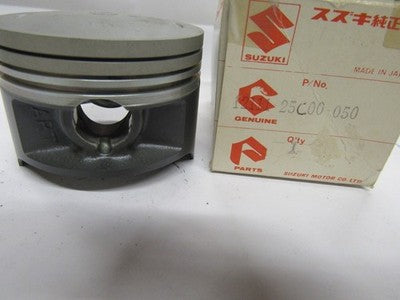 Suzuki NOS OEM Piston  12111-25C00-050    OVERSIZE   1989-90 LT250S QUADSPORT