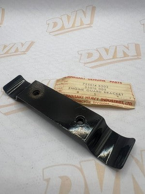 73 NOS Kawasaki OEM Engine Guard Bracket G3SS G3TR #55016-005