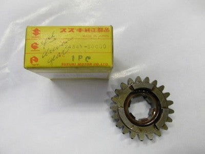 NEW NOS SUZUKI tm250 ts250 nos 4th driven gear 24341-30000