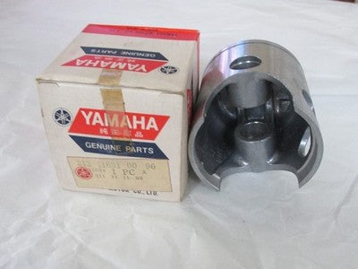 NOS Yamaha DT2 MX250 Standard Piston 313-11631-00-96