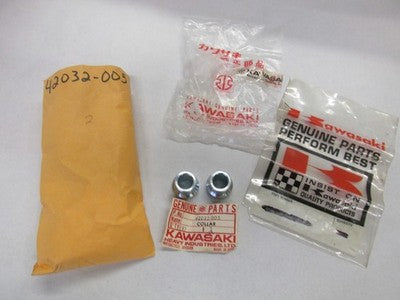 NOS OEM KAWASAKI G3SS KH100 C2SS C2TR LEFT REAR HUB COLLAR 42032-005   SOLD AS 2