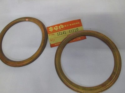 Suzuki RM370 1976   nos head gasket 11141-41210 you get 2        sold as 2