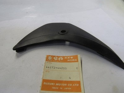 Suzuki GS450L Fuel Tank Cover LEFT     44272-44200 SS 44201