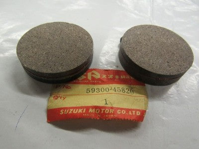 nos suzuki factory original brake pad set 59300-45820 gs550 gs750 gs400 1977-79