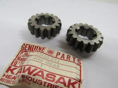 Kawasaki NOS NEW 13130-024 Drive Shaft 2nd Gear F6 F7  KE KD175 KE175 sold as 2