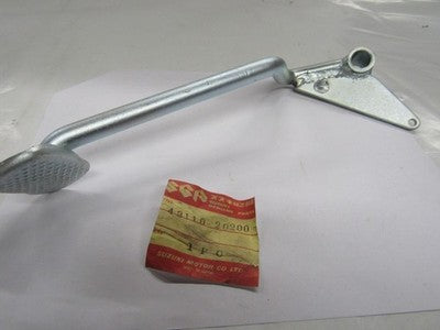NOS  OEM SUZUKI TC120 TRAIL CAT REAR BRAKE PEDAL 43110-20200 SILVER  43110-20200