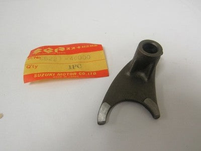 Suzuki DS80,OR50,RM50   Shift fork # 2 p.n 25221-46000