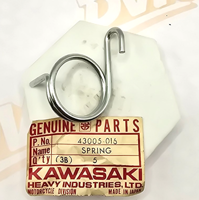NOS 1972-1975 Kawasaki H2 Mach IV Brake Pedal Spring OEM 43005-016
