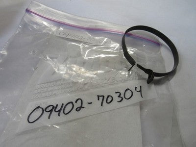 1 NOS Genuine Suzuki  Clamp OEM 09402-70304   1974 GT185