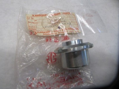 Original Kawasaki Steering Stem Nut 31mm - A1, A7 - 92090-008