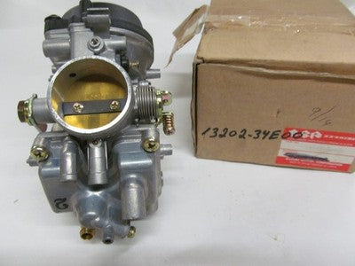 Suzuki 1999-2000 GSXR60 nos left middle carb  13202-34e00