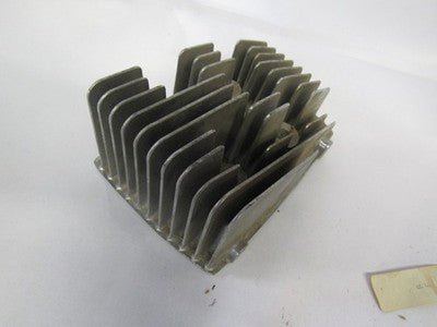 NEW GENUINE SUZUKI GT250 K L M 1973 - 1977 CYLINDER HEAD RIGHT OEM