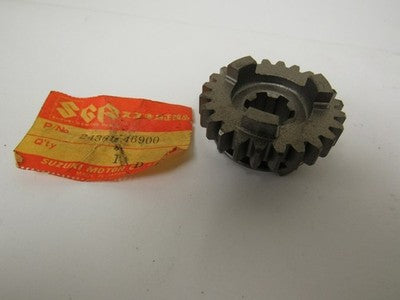 Suzuki RM80 1977-79   oem 6th gear driven   24361-46900