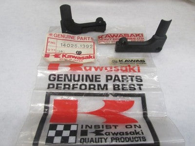 NOS Kawasaki KX KDX 80 125 175 250 r Throttle Cover OEM 14025-1392 SOLD AS 2