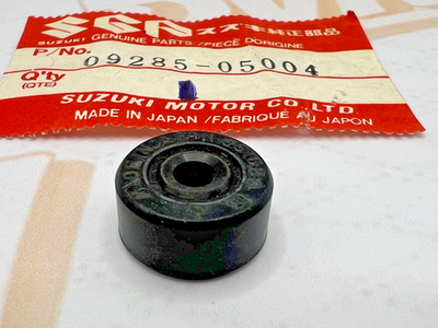 1 NOS Genuine Suzuki 72-77 RV90 73-77 TS100 TC100 Oil Seal NEW OEM 09285-05004