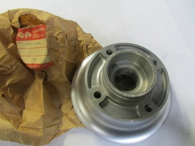 Suzuki NOS GT185, RV125, TC120,B100P B105P Rear Sprocket Mount   64611-07000