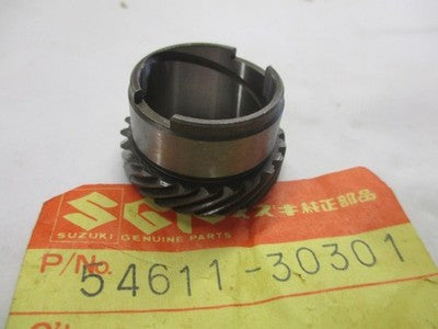 NOS Suzuki TS250 TS400 Speedometer Gear 54611-30301